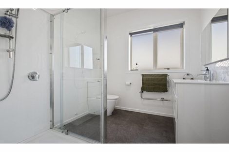 Photo of property in 205 Centaurus Road, Saint Martins, Christchurch, 8022