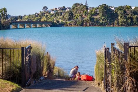 Photo of property in 48 Wainui Road, Raglan, 3225