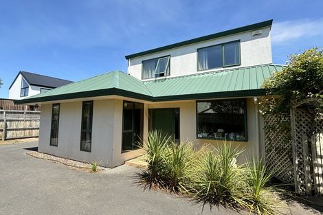 Photo of property in 136 Innes Road, St Albans, Christchurch, 8052