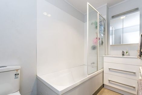 Photo of property in 97u2 Boulcott Street, Wellington Central, Wellington, 6011