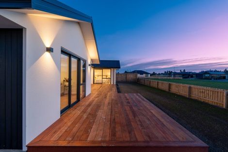 Photo of property in 10 Wheat Avenue, Darfield, 7510