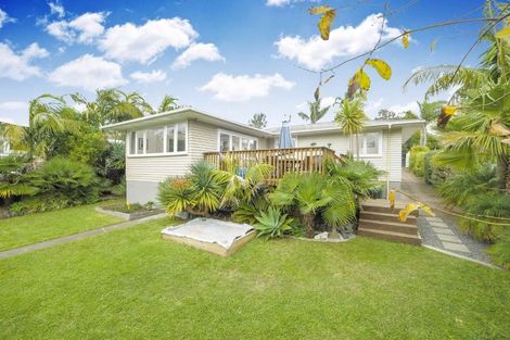 Photo of property in 23 Infidel Place, Torbay, Auckland, 0630