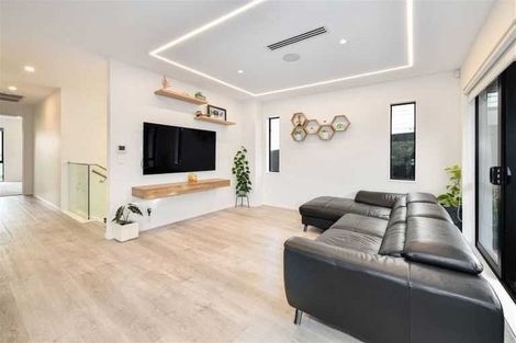 Photo of property in 14a Mantra Road, Massey, Auckland, 0614