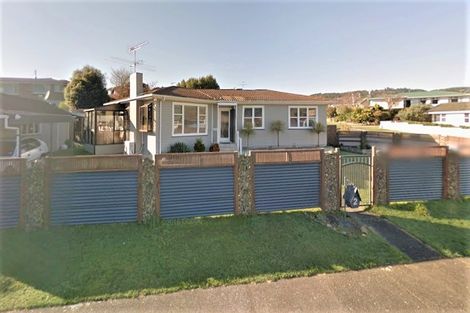 Photo of property in 2 Whirinaki Crescent, Heretaunga, Upper Hutt, 5018