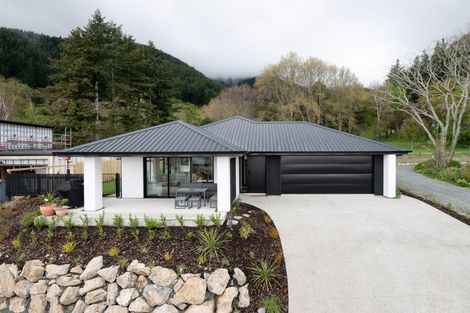 Photo of property in 4 Vintners Way, Stoke, Nelson, 7011
