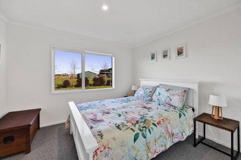 Photo of property in 60 Turangi Road, Motunui, Waitara, 4383