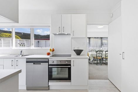 Photo of property in 45 The Drive, Tawa, Wellington, 5028