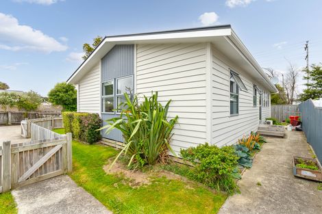 Photo of property in 9a Fraser Street, Masterton, 5810