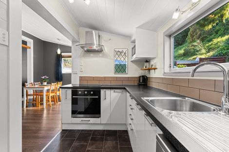 Photo of property in 85 Milton Road, Bluff Hill, Napier, 4110