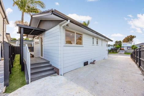 Photo of property in 60a Reelick Avenue, Pakuranga Heights, Auckland, 2010