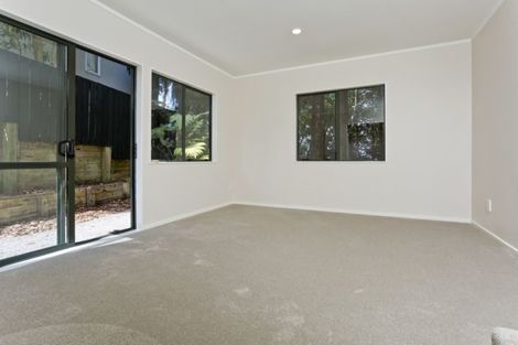 Photo of property in 2/22 Arcadia Crescent, Bayview, Auckland, 0629