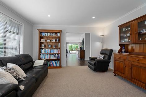 Photo of property in 9 Richards Street, Cambridge, 3434