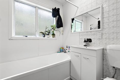 Photo of property in 71 Bassett Road, Johnsonville, Wellington, 6037