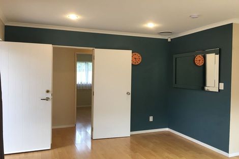 Photo of property in 22 Lynden Avenue, Hillcrest, Auckland, 0627
