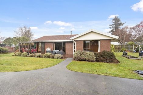 Photo of property in 31 Solomon Avenue, Redwood, Christchurch, 8051
