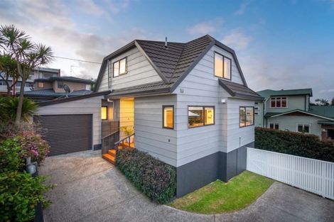 Photo of property in 3/211 Onewa Road, Birkenhead, Auckland, 0626