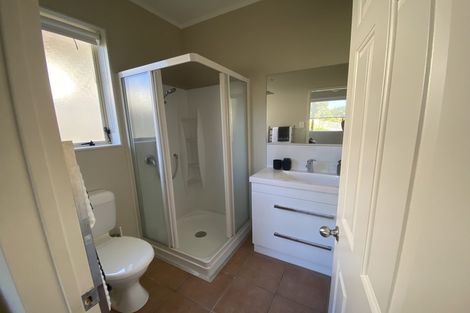 Photo of property in 16 Ryden Place, Glen Eden, Auckland, 0602