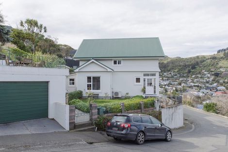 Photo of property in 2 Selwyn Road, Lyttelton, 8082