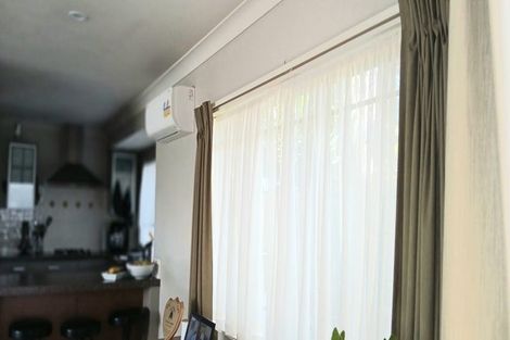 Photo of property in 66 Blackwood Drive, Wattle Downs, Auckland, 2103