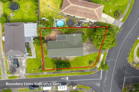 Photo of property in 9 Kurnell Drive, Botany Downs, Auckland, 2010