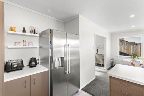 Photo of property in 1 Battersea Place, Roslyn, Palmerston North, 4414