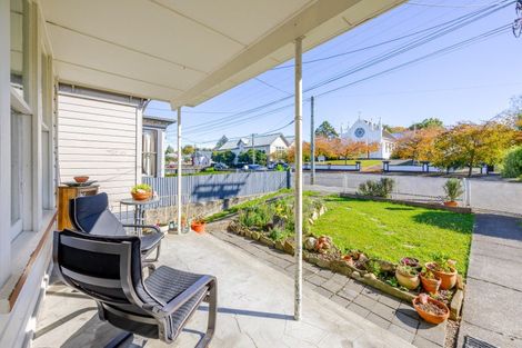 Photo of property in 53 Waverley Street, Waipawa, 4210