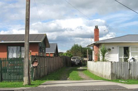 Photo of property in 699 Te Atatu Road, Te Atatu Peninsula, Auckland, 0610