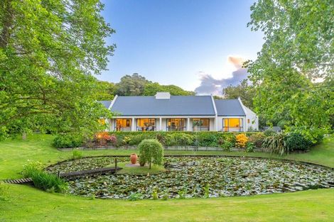 Photo of property in 50a Manu Grove, Waikanae, 5036