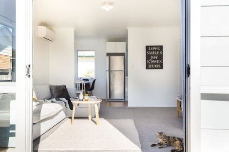 Photo of property in 38b Moore Street, Leamington, Cambridge, 3432