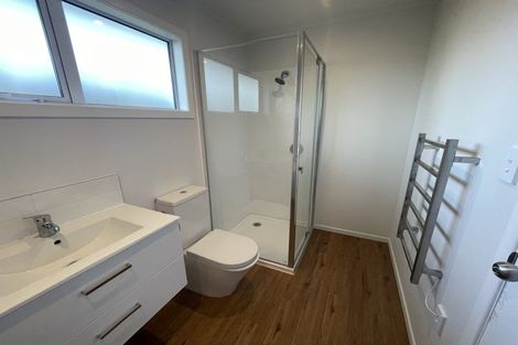 Photo of property in 57 Gloria Avenue, Te Atatu Peninsula, Auckland, 0610