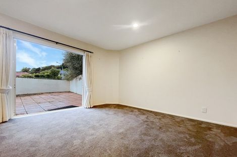 Photo of property in 18 Myers Grove, Churton Park, Wellington, 6037