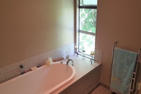 Photo of property in 59f Konini Road, Titirangi, Auckland, 0604