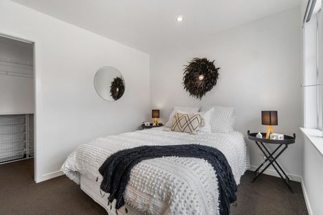 Photo of property in 16a Fairfax Avenue, Northcote, Auckland, 0627