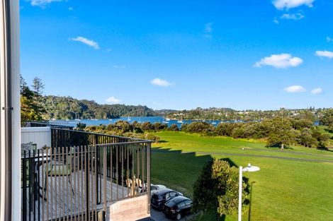 Photo of property in 22 Catalina Drive, Hobsonville, Auckland, 0616