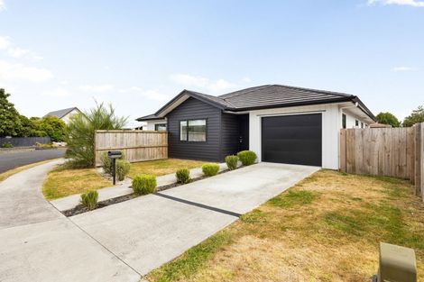Photo of property in 5u2 Camden Place, Pukete, Hamilton, 3200