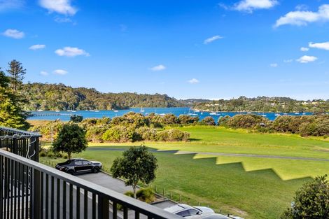 Photo of property in 22 Catalina Drive, Hobsonville, Auckland, 0616
