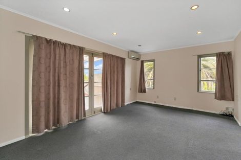 Photo of property in 51 Tirimoana Road, Te Atatu South, Auckland, 0602