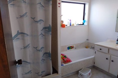 Photo of property in 16 Berwick Place, Mount Maunganui, 3116