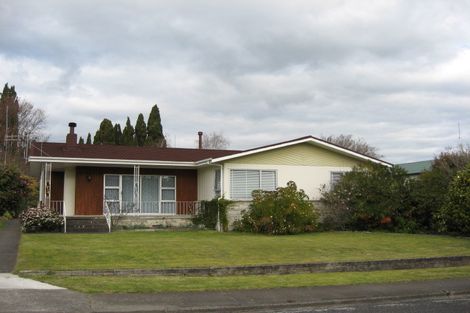 Photo of property in 7a Limbrick Street, Waipawa, 4210