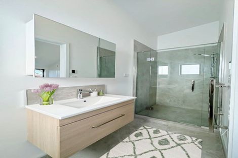 Photo of property in 323 Riverside Drive, Waterloo, Lower Hutt, 5011