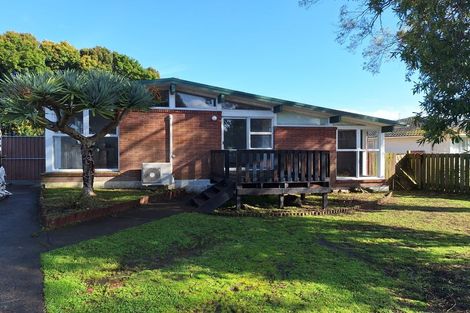 Photo of property in 11 Zelda Avenue, Clover Park, Auckland, 2023