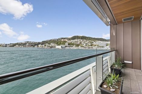 Photo of property in Clyde Quay Wharf, 1a/3 Clyde Quay Wharf, Te Aro, Wellington, 6011