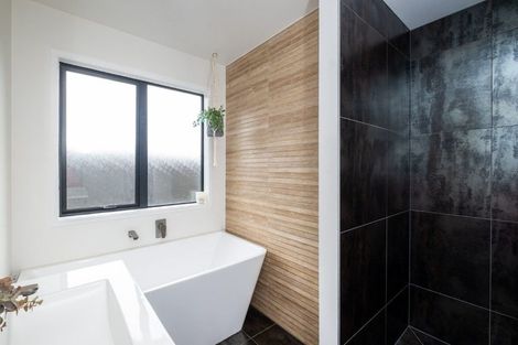 Photo of property in 19 Read Crescent, Clive, 4102