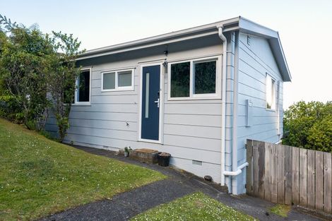 Photo of property in 18a Downing Street, Crofton Downs, Wellington, 6035