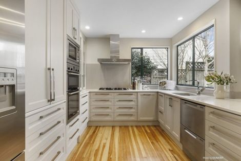 Photo of property in 52 Waru Street, Khandallah, Wellington, 6035