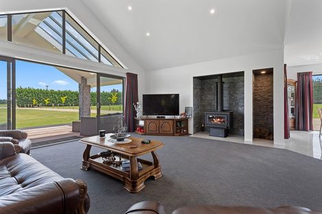 Photo of property in 1228 Loburn Whiterock Road, Loburn, Rangiora, 7472