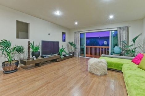 Photo of property in 76 Fitzwilliam Drive, Torbay, Auckland, 0630