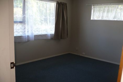 Photo of property in 201a Newlands Road, Newlands, Wellington, 6037