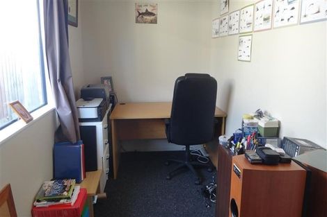 Photo of property in 5b Sylvia Street, Parklands, Christchurch, 8083