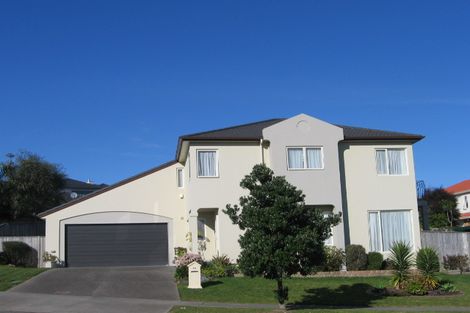 Photo of property in 84 Moyrus Crescent, East Tamaki Heights, Auckland, 2016